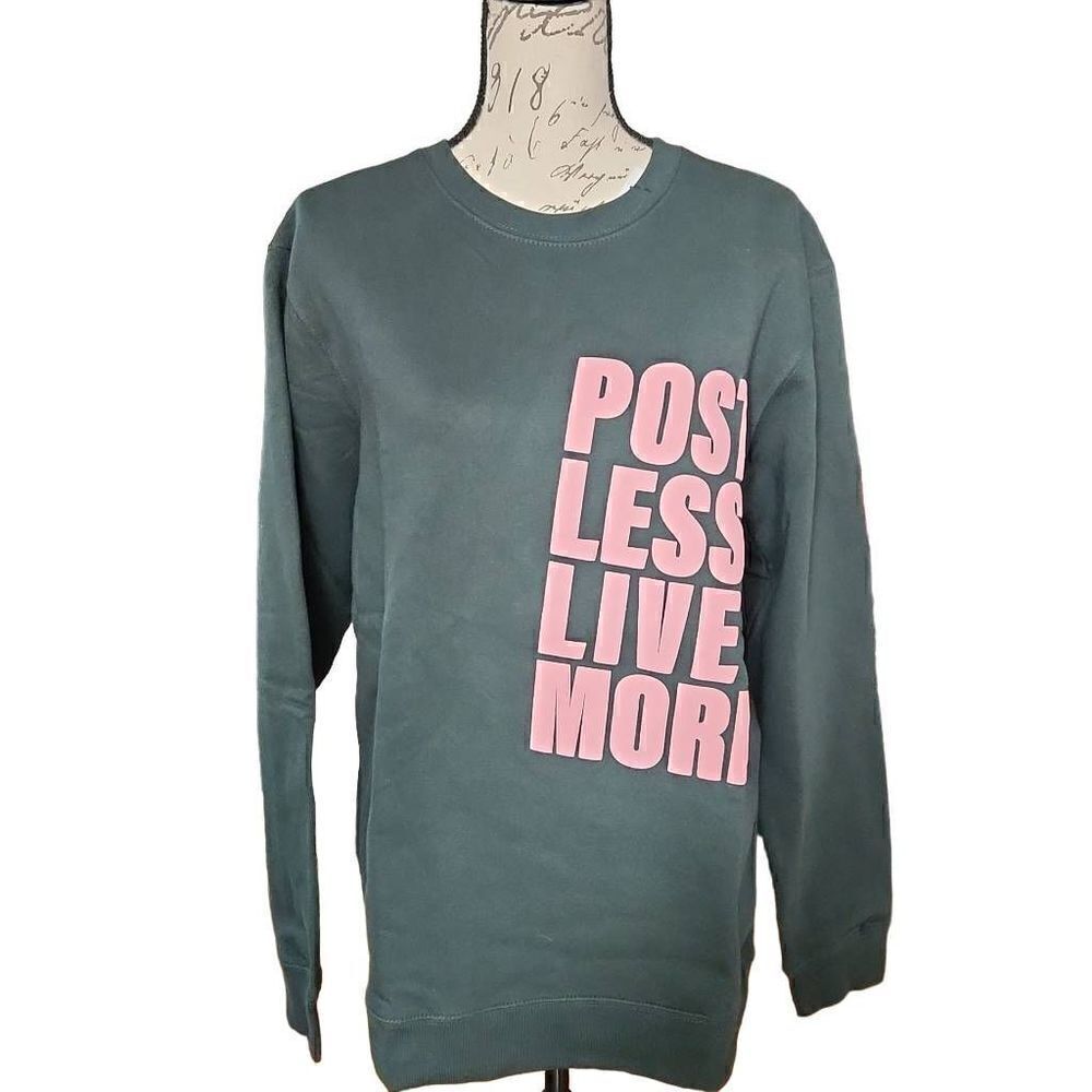Cool Creative Ladies Green Post Less Live More Crewneck Sweatshirt - Size Medium